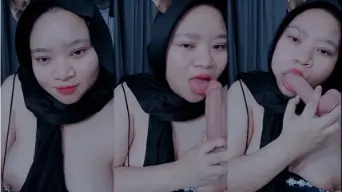 Miss Fatty Jilboobs Binal Nyepong Dildo Video by HQporner