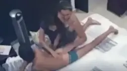 CCTV Kamar Keluarga Emak Daun Masih Muda Ngentot Incest Video by PornHub