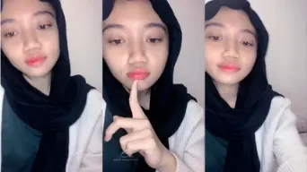 Rarah Hijaber Cantik Binal Menggoda Video by AVTub Rarah Hijaber Cantik Binal Menggoda Video by AVTub