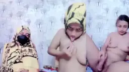 Jilbab Kuning Meresahkan Bugil Show Video by RedTube
