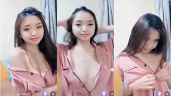 Kak Juli Cantik Show Uting Live