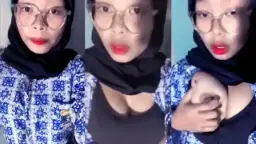 Hijabers SM4 Toketnya Gede Banget